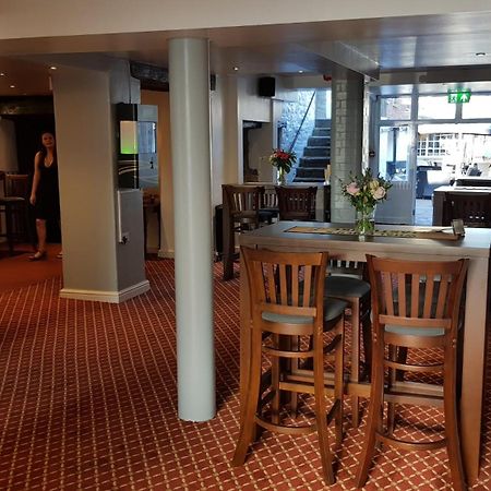 The Portcullis Hotel チッピング・ソドベリー エクステリア 写真