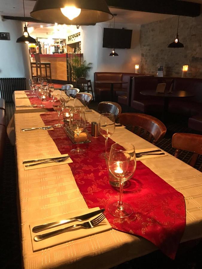 The Portcullis Hotel チッピング・ソドベリー エクステリア 写真